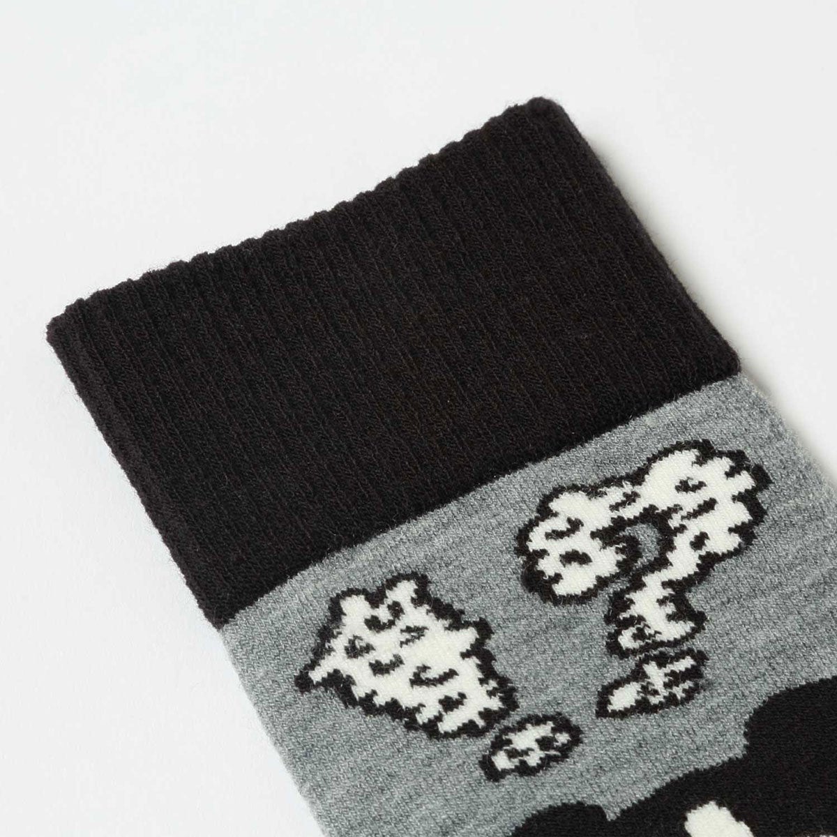 エビス eb's VERY WARM DOG ベリーウォーム ドッグ GREY ソックス 2026-2027 サイドシルエット（ウェア）