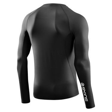 スキンズ SKINS SERIES-1 メンズ ロングスリーブ ストレッチシャツ 18121110-019 2023年モデル 着用イメージ（長袖）