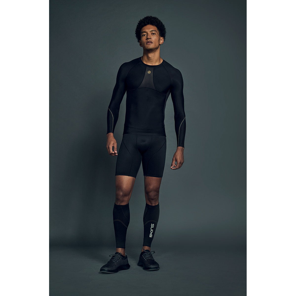 スキンズ SKINS SERIES-5 メンズ ロングスリーブ ストレッチシャツ 18121510-019 2023年モデル サイドシルエット 画像11