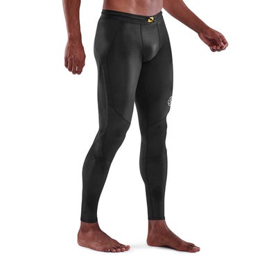 スキンズ SKINS SERIES-3 メンズ ロングタイツ ストレッチパンツ 18171310-019 2023年モデル 着用イメージ（ランニング）