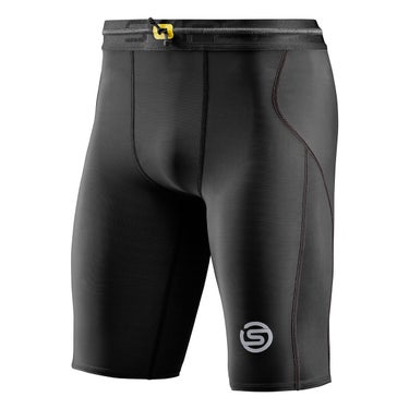 スキンズ SKINS SERIES-3 メンズ ハーフタイツ ストレッチパンツ 18171340-019 2023年モデル 背面デザイン（ランニング）