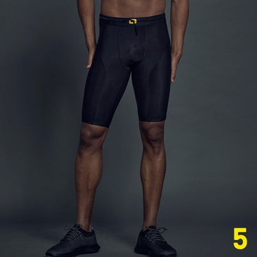 スキンズ SKINS SERIES-5 メンズ ハーフタイツ ストレッチパンツ 18171540-019 2023年モデル カラーと質感