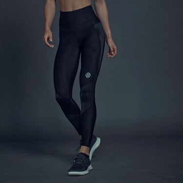 スキンズ SKINS　 SERIES-3 ウィメンズ ロングタイツ ストレッチパンツ 18271311-019 2023年モデル ブラック（019）