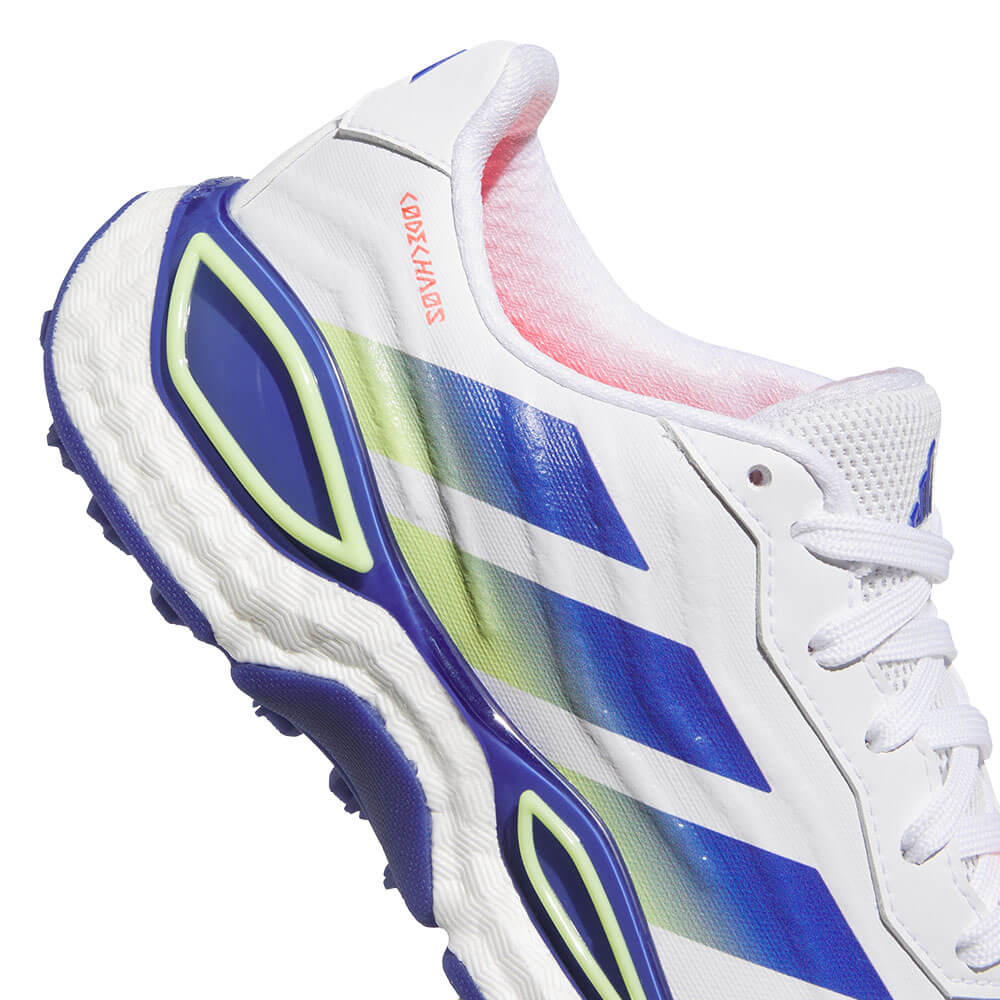 アディダス adidas コードカオス27 レディース スパイクレス ゴルフシューズ ONN46 KI5750 着用イメージ