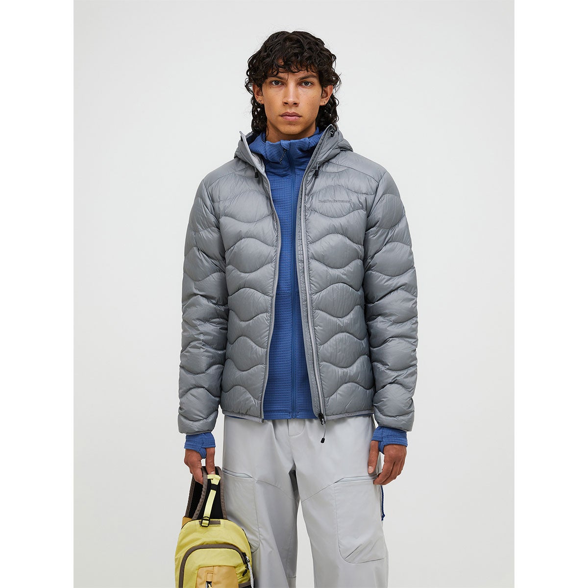 ピークパフォーマンス PEAK PERFORMANCE　スキー スノーボードウェア インナー メンズヘリウムダウンフードジャケット M Helium Down Hood Jacket G79845-220 2026-2027 Lt Grey/ANTARCTICA