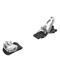チロリア TYROLIA ATTACK LYT 11 GW SOLID/WHITE アタック LYT 11 GW ビンディング 単品 2026-2027 ホワイト ビンディング 商品斜め前方