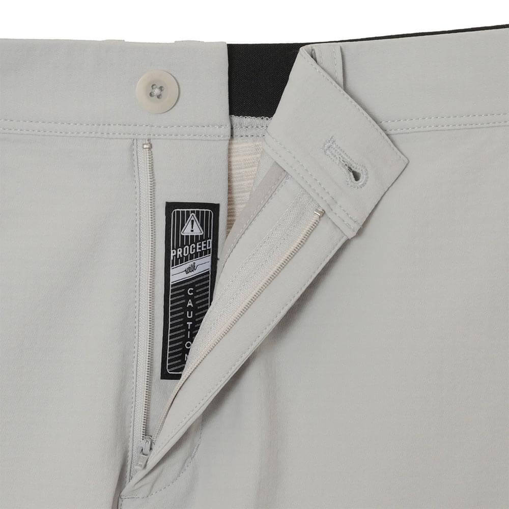 トラヴィスマシュー Travis Mathew　メンズ ナイロン ジャカード テーバード ロングパンツ 7AM008  フロント開閉部 ディテール