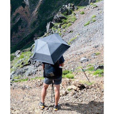 エバニュー EVERNEW 晴雨兼用 ユーエルレイブレラ U.L.Raybrella EBYR772_030 2026-2027 使用イメージ 背面