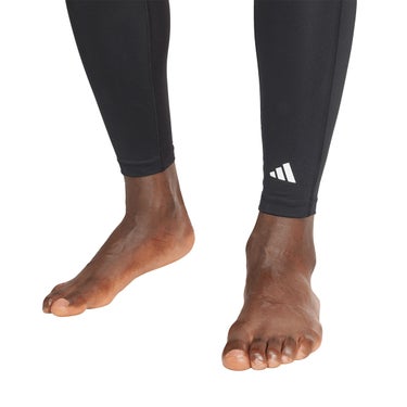 アディダス adidas テックフィット コンプレッション トレーニング ロングレギンス インナーパンツ＆タイツ JTE80 袖・裾 ディテール