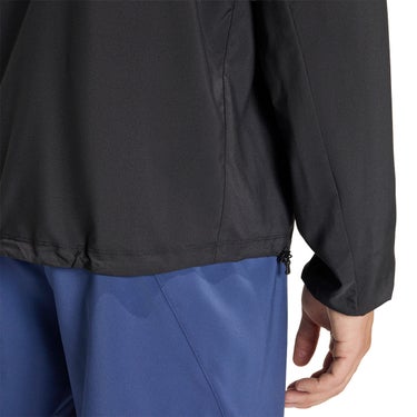 アディダス adidas Adi365 ランニング エッセンシャルズ ジャケット ウインドシャツメンズ TZ628 着用イメージ