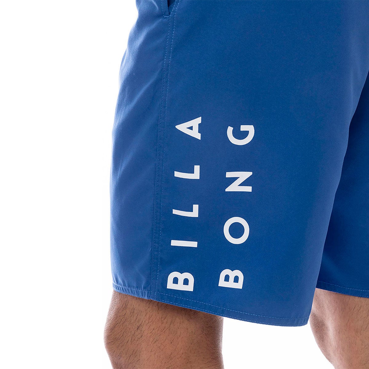 ビラボン BILLABONG ALLDAY OG 水着メンズ サーフトランクス BF011401 着用イメージ