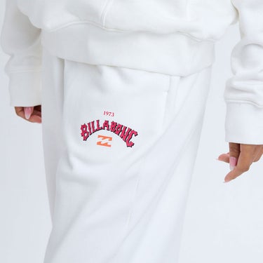 ビラボン BILLABONG ARCH LOGO SWEAT PANTS スウェットパンツウィメンズ BF014713 着用イメージ