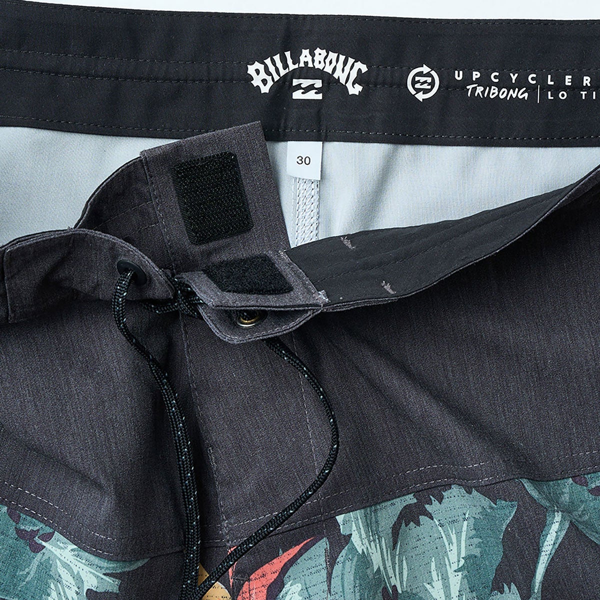 ビラボン BILLABONG TRIBONG LO TIDE 水着メンズ ボードショーツ BF01A502 着用イメージ