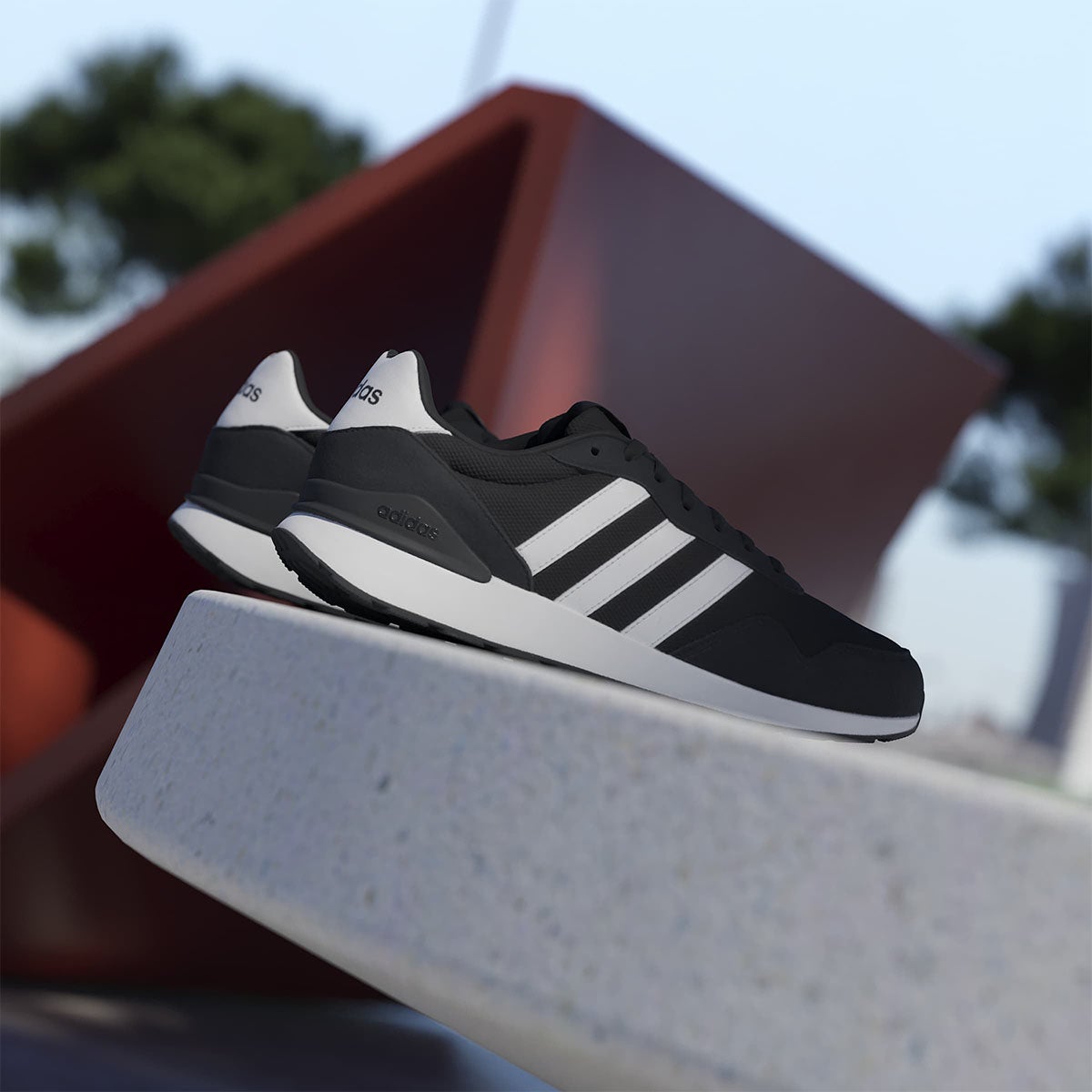 アディダス adidas ラン 60s 4.0 シューズ シューズ ブラック JR6622 使用イメージ