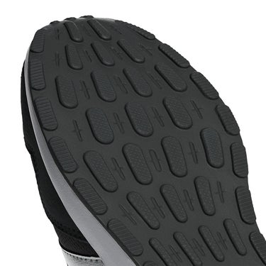 アディダス adidas ラン 60s 4.0 / Run 60s 4.0 Shoes シューズＷ ブラック JR6626 使用イメージ
