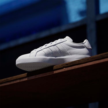アディダス adidas グランドコート3.0ジュニア / Grand Court 3.0 Junior シューズ ホワイト JP9110 使用イメージ