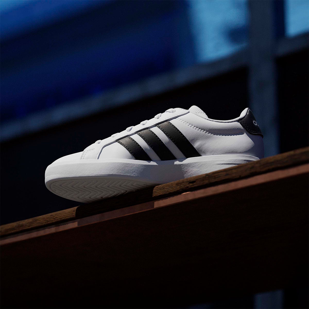 アディダス adidas グランドコート3.0ジュニア / Grand Court 3.0 Junior シューズ ホワイト JP9365 使用イメージ