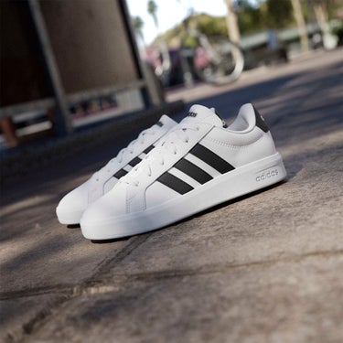 アディダス adidas グランドコート3.0ジュニア / Grand Court 3.0 Junior シューズ ホワイト JP9365 使用イメージ