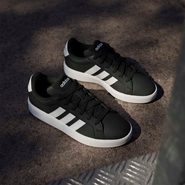 アディダス adidas グランドコート3.0ジュニア / Grand Court 3.0 Junior シューズ KIDS ブラック JP9366 使用イメージ