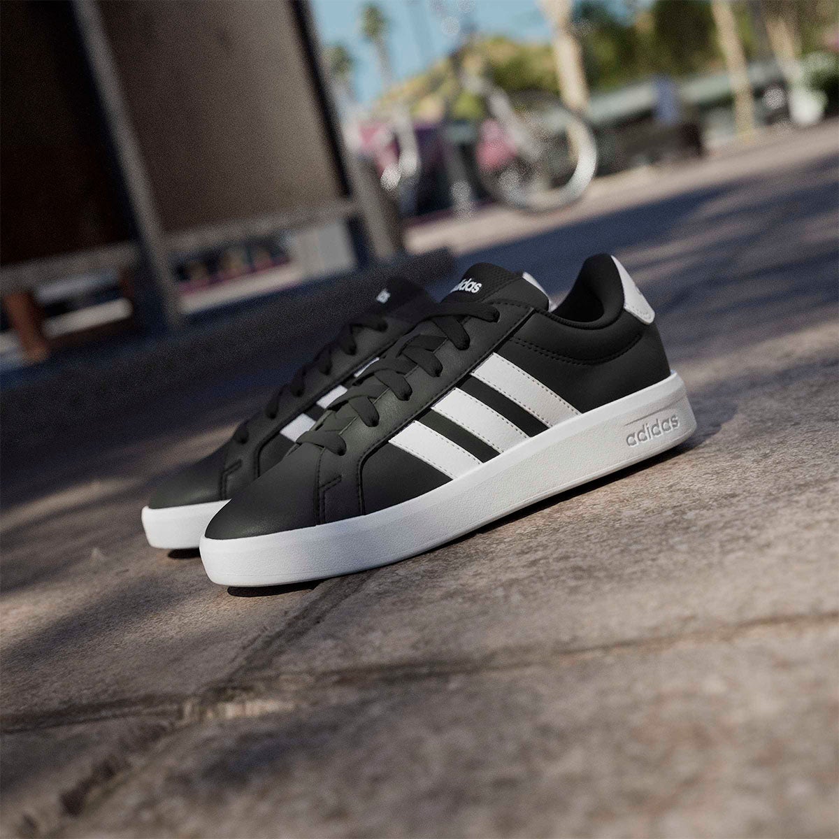 アディダス adidas グランドコート3.0ジュニア / Grand Court 3.0 Junior シューズ KIDS ブラック JP9366 使用イメージ