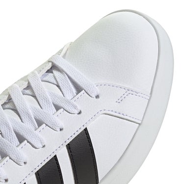 アディダス adidas グランドコートベース3.0 / GRANDCOURTBASE 3.0 シューズ ホワイト JR4613 使用イメージ