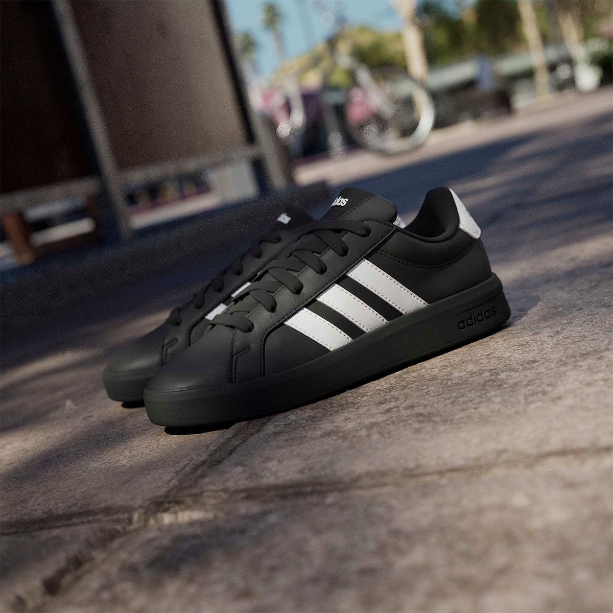 アディダス adidas グランドコート3.0ジュニア / Grand Court 3.0 Junior シューズ ホワイト KJ4367 使用イメージ