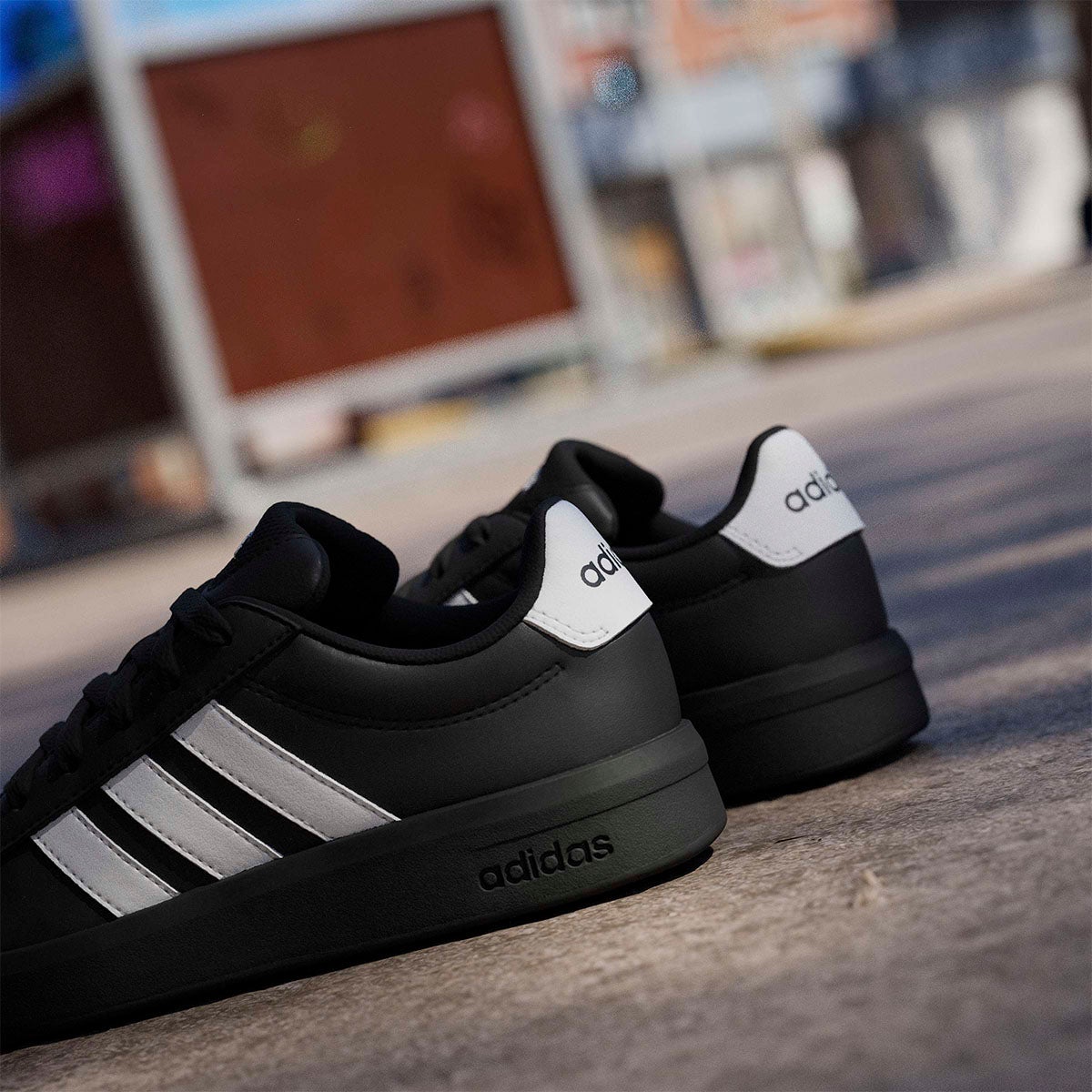 アディダス adidas グランドコート3.0ジュニア / Grand Court 3.0 Junior シューズ ホワイト KJ4367 使用イメージ