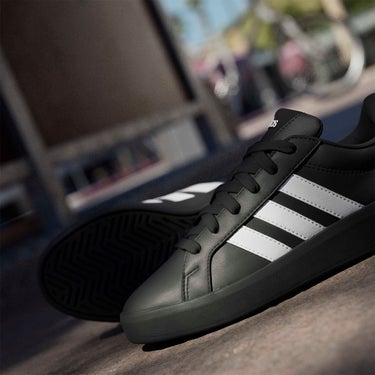 アディダス adidas グランドコート3.0ジュニア / Grand Court 3.0 Junior シューズ ホワイト KJ4367 使用イメージ