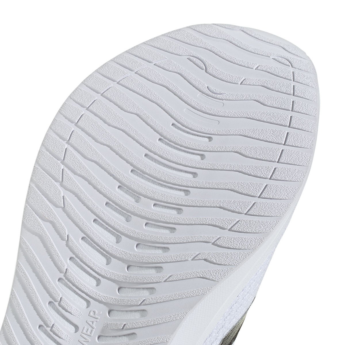 アディダス adidas Runfalcon 6 CLOUDFOAM Running Shoes ランニングシューズ ホワイト IH9526 使用イメージ