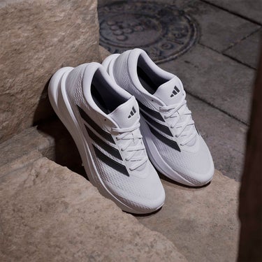 アディダス adidas Runfalcon 6 CLOUDFOAM Running Shoes ランニングシューズ ホワイト IH9526 使用イメージ