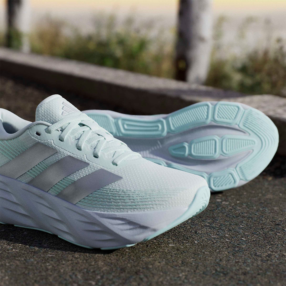 アディダス adidas ギャラクシー 8 ランニング / GALAXY 8 RUNNING ランニングシューズ グリーン IH9790 使用イメージ