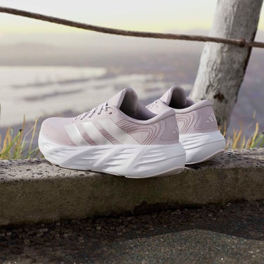 アディダス adidas GLX 8 ランニング / GALAXY 8 RUNNING ランニングシューズ パープル IH9792 使用イメージ
