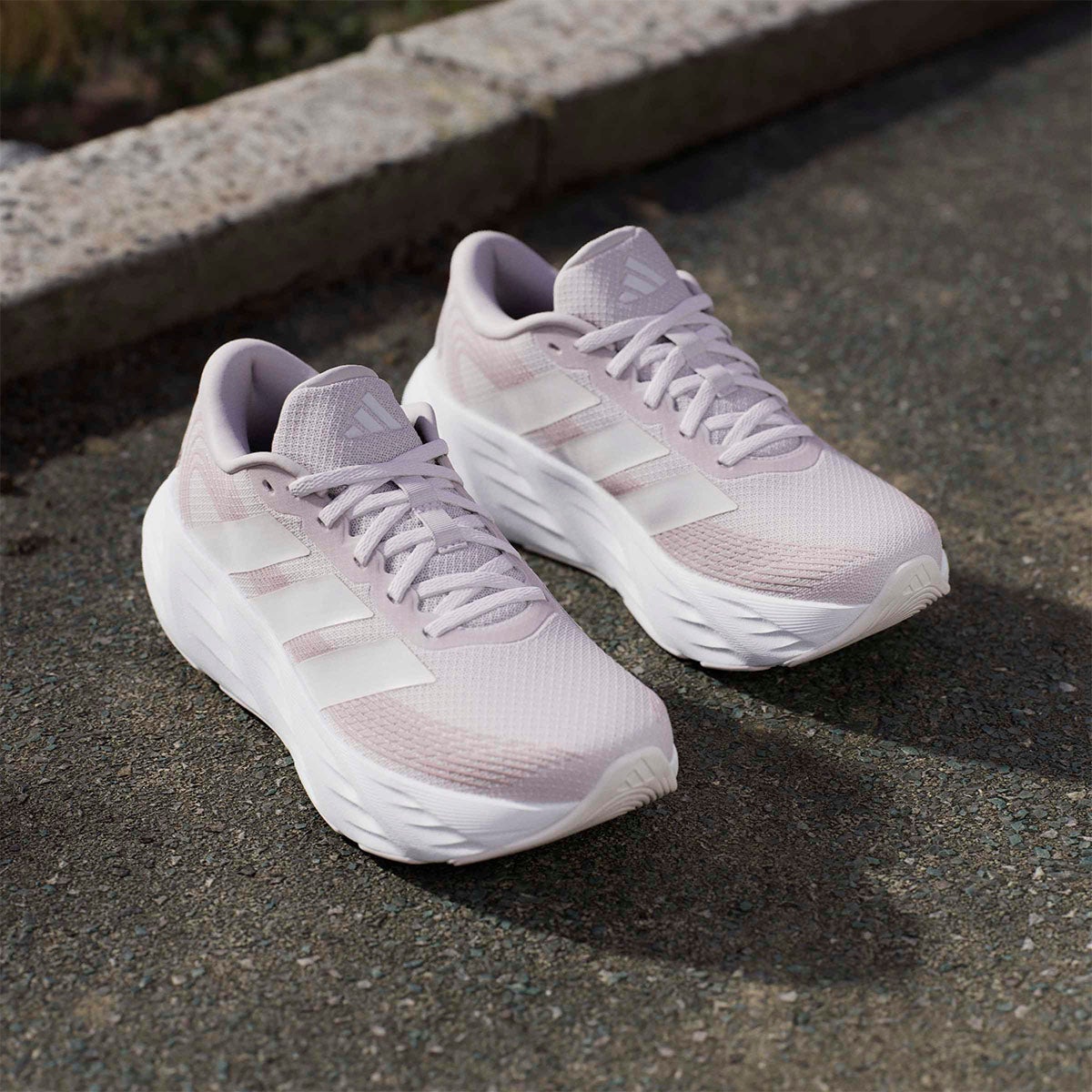 アディダス adidas GLX 8 ランニング / GALAXY 8 RUNNING ランニングシューズ パープル IH9792 使用イメージ