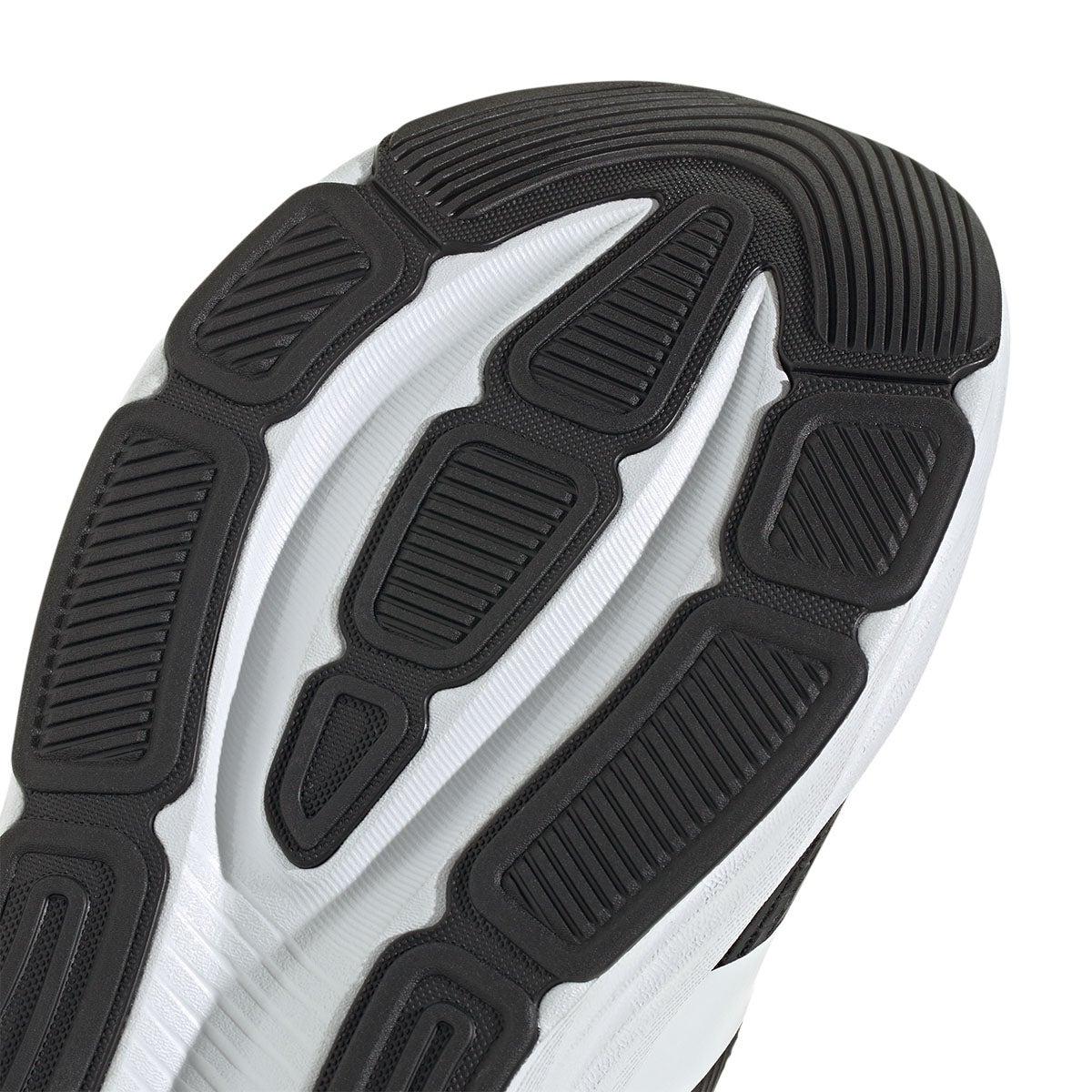 アディダス adidas GLX 8 ランニング / GALAXY 8 RUNNING ランニングシューズ ブラック IH9812 使用イメージ