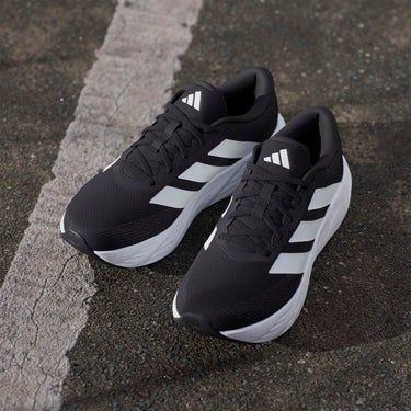 アディダス adidas GLX 8 ランニング / GALAXY 8 RUNNING ランニングシューズ ブラック IH9812 使用イメージ