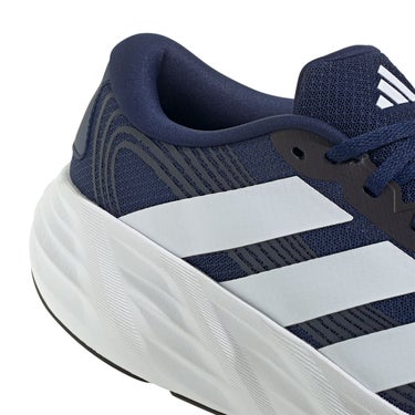アディダス adidas ギャラクシー 8 ランニング / GALAXY 8 RUNNING ランニングシューズ ネイビー IH9813 使用イメージ
