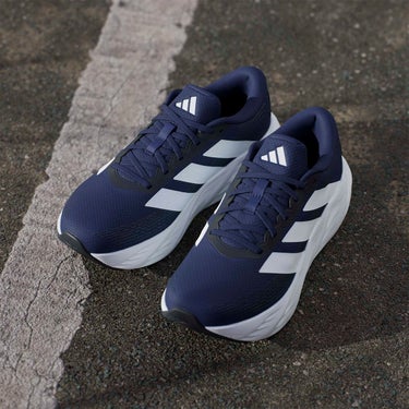アディダス adidas ギャラクシー 8 ランニング / GALAXY 8 RUNNING ランニングシューズ ネイビー IH9813 使用イメージ