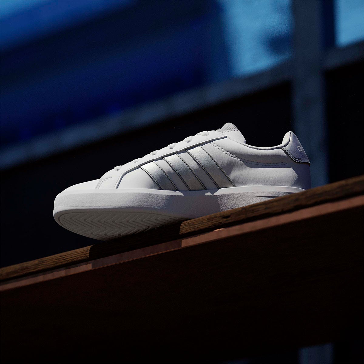アディダス adidas グランドコート3.0ジュニア / Grand Court 3.0 Junior シューズ ホワイト JP9363 使用イメージ