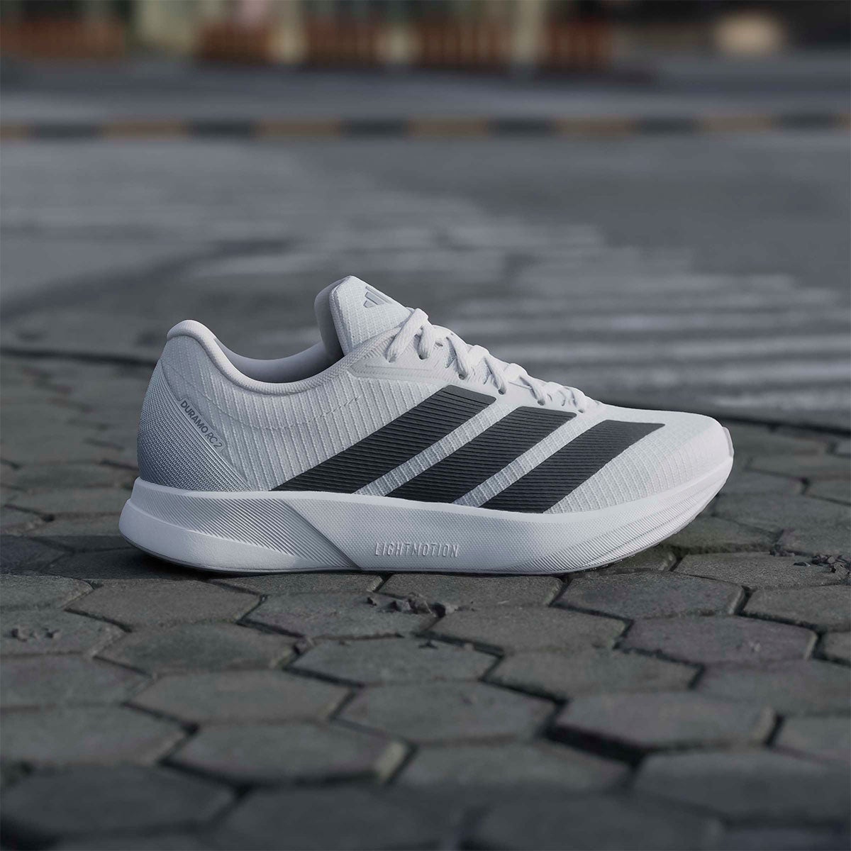 アディダス adidas デュラモ RC2 ランニング / Duramo RC2 Running ランニングシューズ ホワイト JR3236 使用イメージ