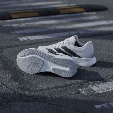 アディダス adidas デュラモ RC2 ランニング / Duramo RC2 Running ランニングシューズ ホワイト JR3236 使用イメージ