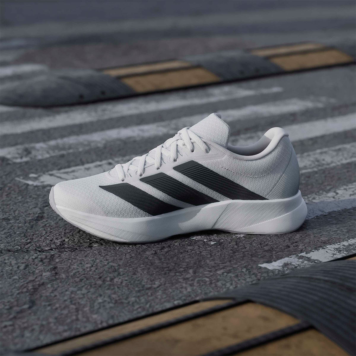 アディダス adidas デュラモ RC2 ランニング / Duramo RC2 Running ランニングシューズ ホワイト JR3236 使用イメージ