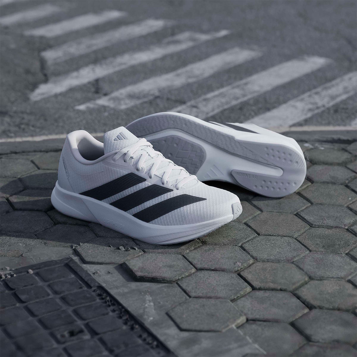 アディダス adidas デュラモ RC2 ランニング / Duramo RC2 Running ランニングシューズ ホワイト JR3236 使用イメージ