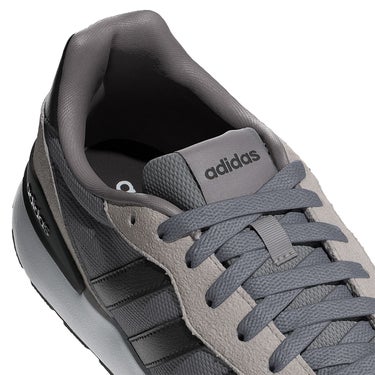 アディダス adidas ラン 60s 4.0 / Run 60s 4.0 シューズ グレー JR6624 使用イメージ