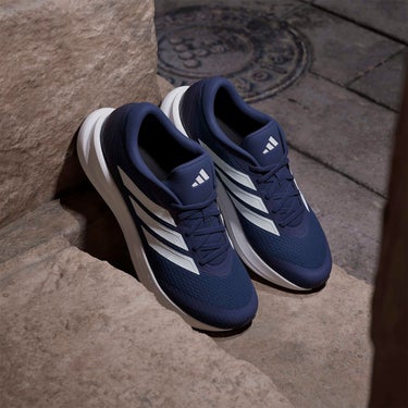 アディダス adidas Runfalcon 6 CLOUDFOAM Running Shoes ランニングシューズ ネイビー KH5565 使用イメージ