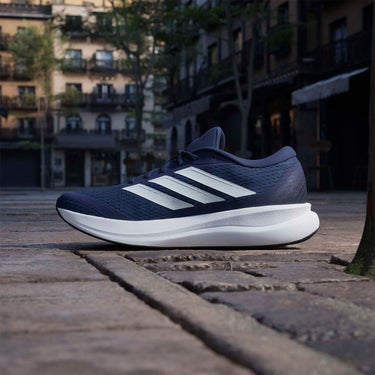 アディダス adidas Runfalcon 6 CLOUDFOAM Running Shoes ランニングシューズ ネイビー KH5565 使用イメージ