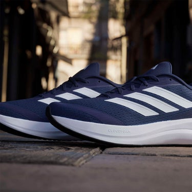 アディダス adidas Runfalcon 6 CLOUDFOAM Running Shoes ランニングシューズ ネイビー KH5565 使用イメージ