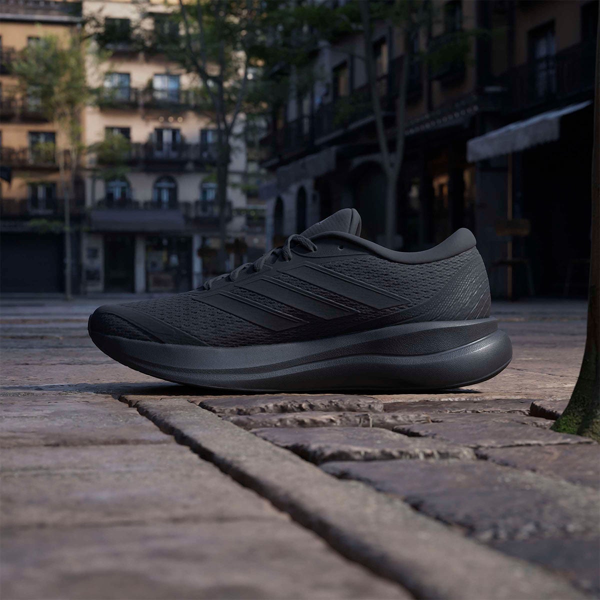 アディダス adidas Runfalcon 6 CLOUDFOAM Running Shoes ランニングシューズ ブラック KH5566 使用イメージ