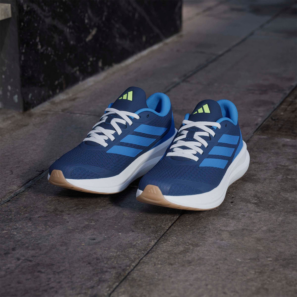 アディダス adidas Runfalcon 6 Junior Shoes シューズ ネイビー KI1789 使用イメージ
