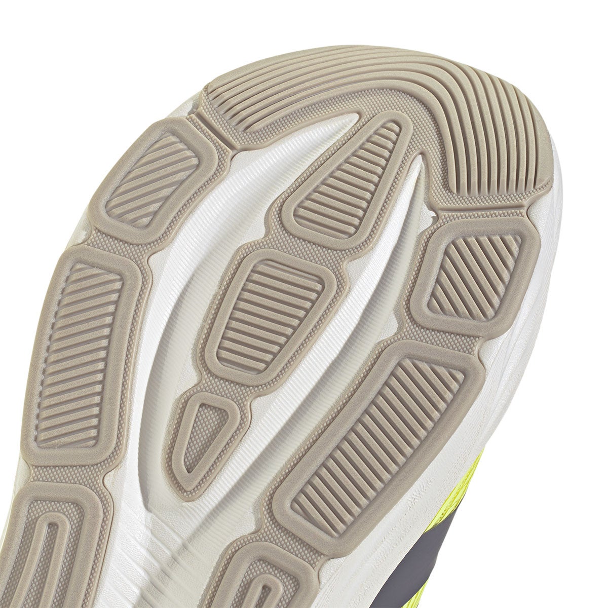 アディダス adidas ギャラクシー 8 ランニング / GALAXY 8 RUNNING ランニングシューズ イエロー KI7978 使用イメージ