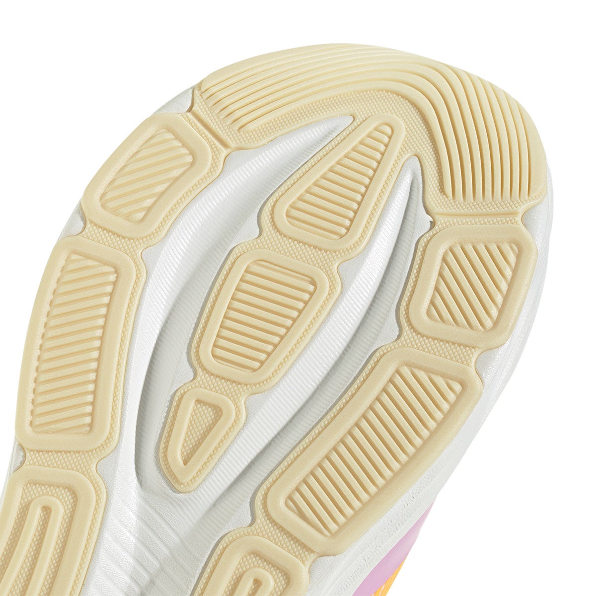 アディダス adidas ギャラクシー 8 ランニング / GALAXY 8 RUNNING ランニングシューズ ホワイト KI7985 使用イメージ